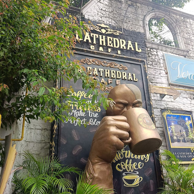 【マニラ】🇵🇭 La Cathedral Cafe 【マニラ】🇵🇭 La Cathedral Cafe