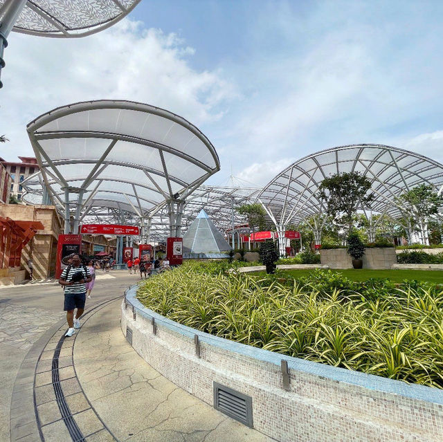 Lovely outdoor atrium at Resorts World Sentosa