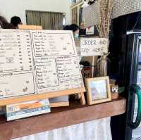 Elely Cafe คาเฟ่มินิมอลท่ามกลางธรรมชาติ