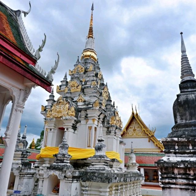 วัดพระบรมธาตุไชยาราชวรวิหาร