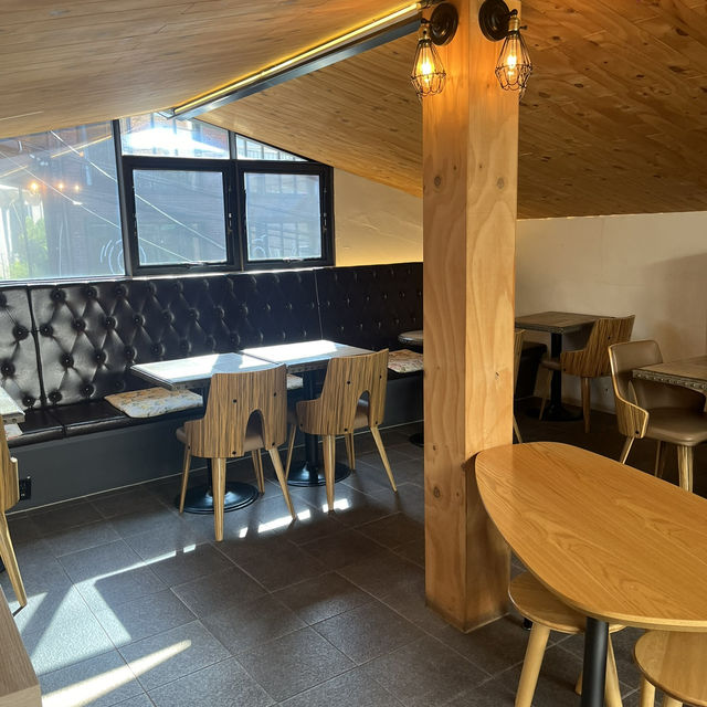 【韓国・ソウル🇰🇷】梨泰院解放村のチルタイムに最高なルーフトップカフェ☕️