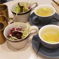 Yummy cafe