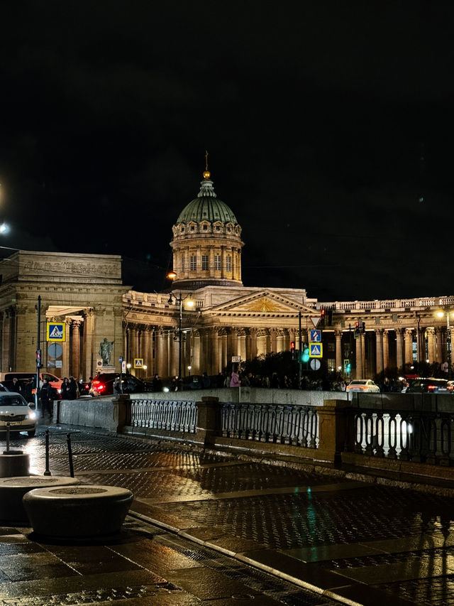 Mysterious Saint Petersburg at night