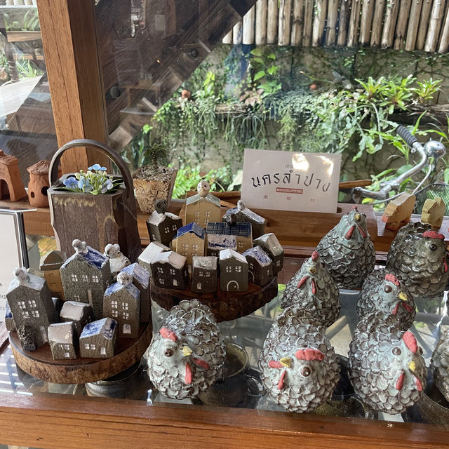 คาเฟ่สุดคาร์ฟในลำปาง Papacraft craft & cafe