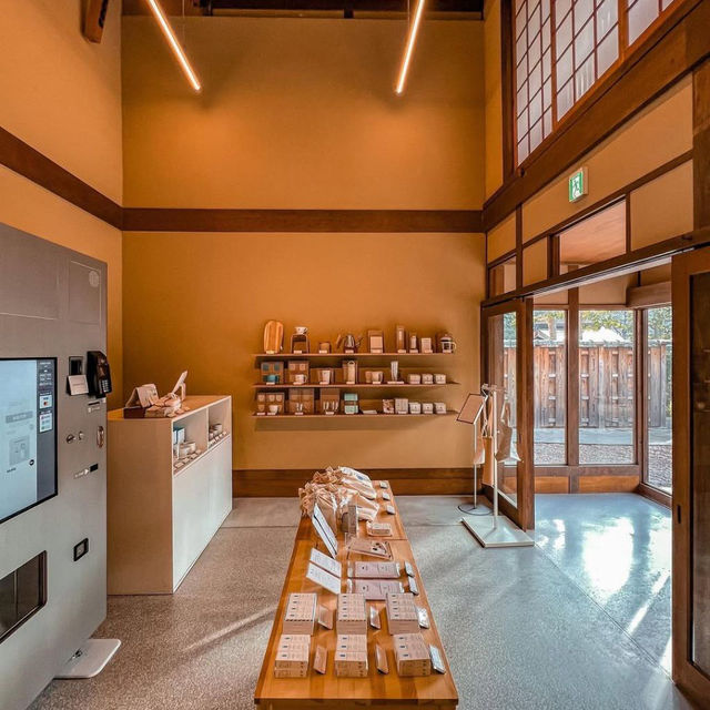 Blue Bottle Coffee - Kyoto Cafe