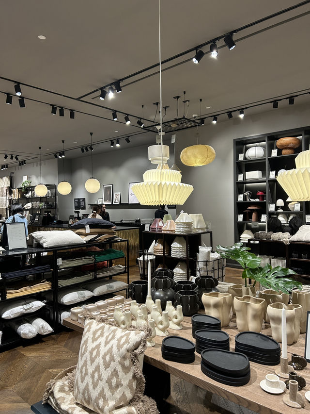 พาเดิน H&M Home มีอะไรบ้าง?