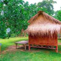 ลานกางเต็นท์ และที่พักติดริมน้ำสระบุรี