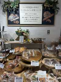 【東京・新宿駅構内】パンのセレクトショップBAKERs’ Symphony
