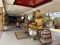 หลวงปู่ทวดองค์ใหญ่ 