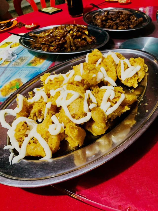 A Seafood Feast by the Coast at Golden Sea Restaurant Morib! 🦞🌊
