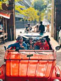 A UNIQUE EXPERIENCE RIDING CLASSIC CARS IN BALI.