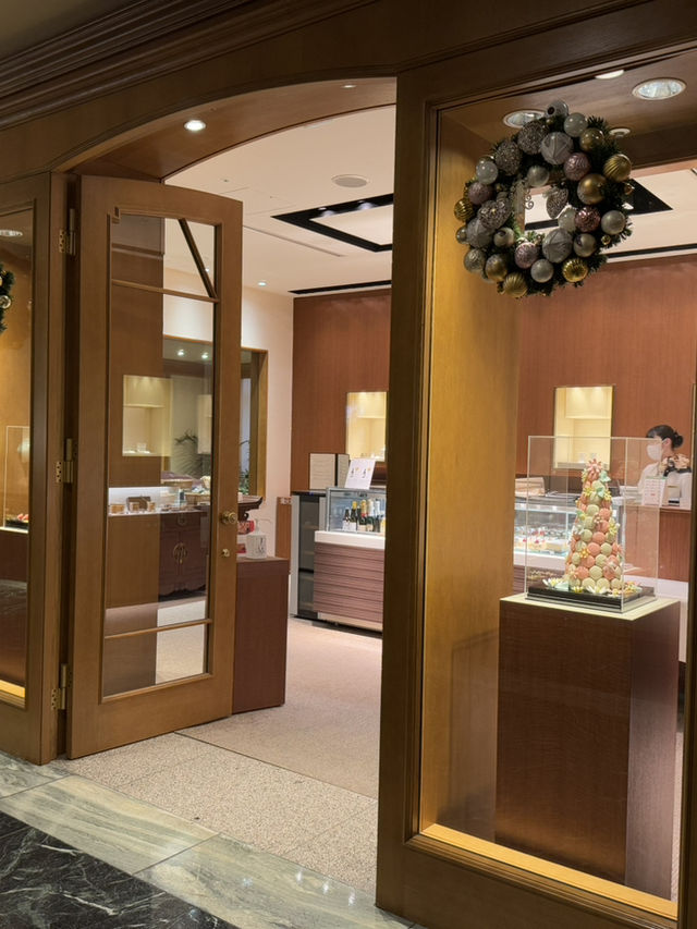 Selections: A Sweet Escape at Hotel Chinzanso Tokyo
