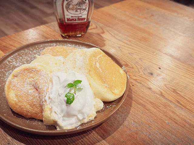 ハンバーガー専門店🤍【BASE DINER(ベースダイナー)】