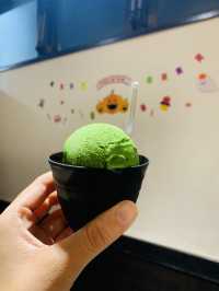 Suzukien ไอศกรีมชาเขียว濃いที่สุดในโตเกียว