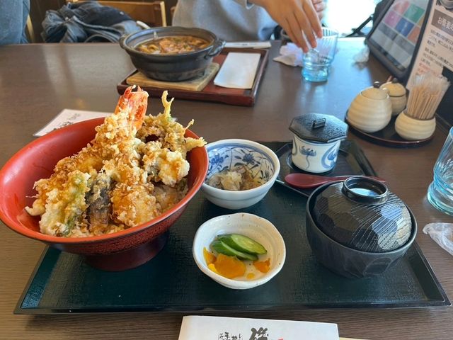 平塚の食堂、磯っぺとその近くの花水大橋