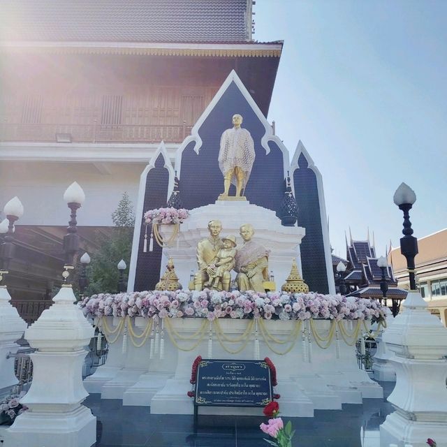 แจกแพลนเที่ยวไหว้พระ🛕🪔9 วัดดัง จังหวัดนนทบุรี