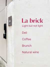 首爾江南浮誇系奶油風Brunch！La Brick美翻天，隨便拍都能出片✨