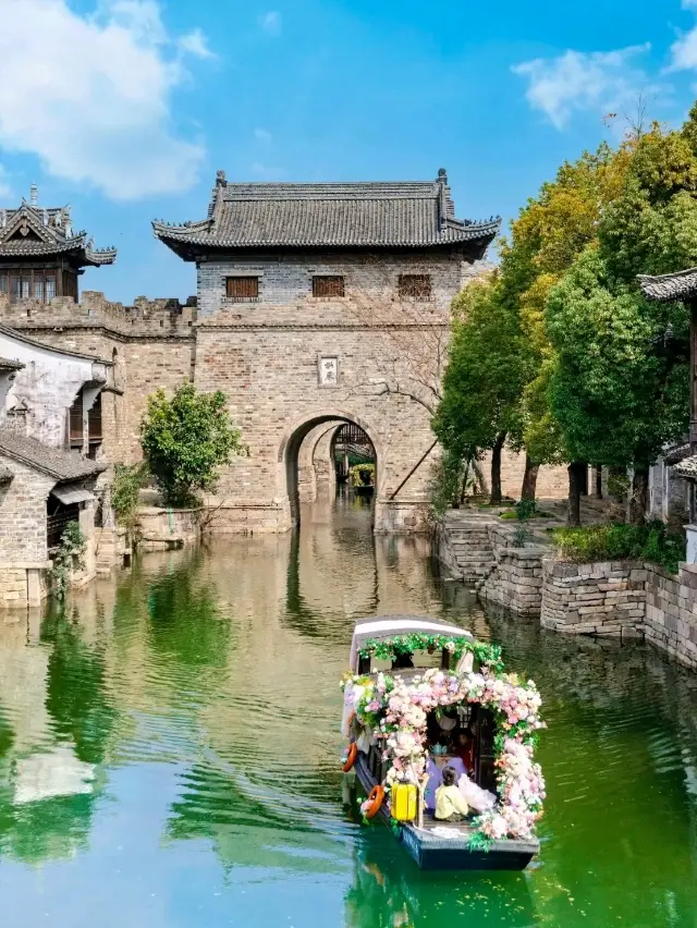 Gongchen Gate: A Gateway to Jiangnan’s Timeless Charm