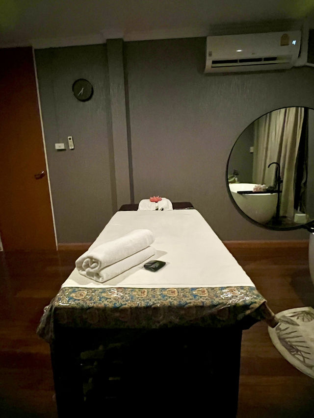 The White Wellness สปาย่านเอกมัย