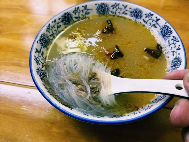 中國河北滄州市著名美食餐廳：老孫頭驢肉火燒