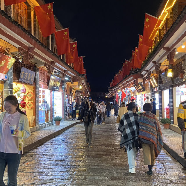 Discovering Lijiang's Nighttime Charm
