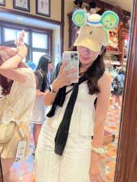 A day of magic, memories, and Mickey — Hong Kong Disneyland, you made my heart smile! 🫧