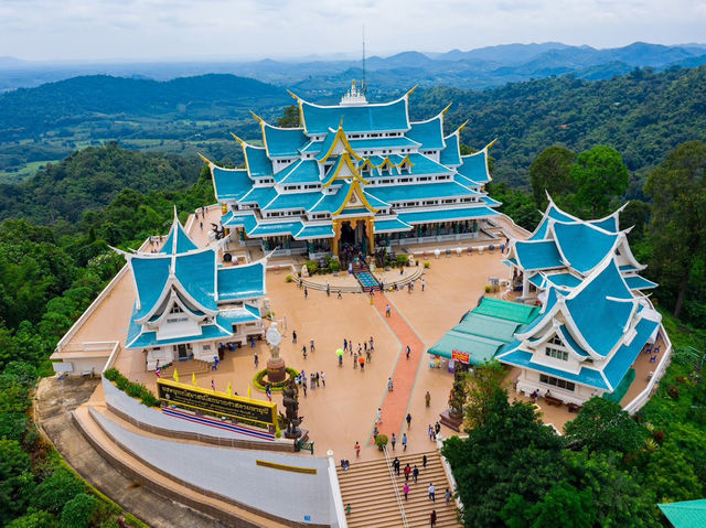🌋✨ UDON THANI WEEKEND ESCAPE: Red Lotus Seas & Hidden Isaan Gems! 