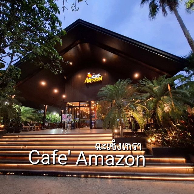 คาเฟ่อะเมซอน ที่สวยและบรรยากาศดีมาก