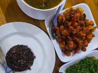 ร้านอาหารครัวม่อนไข่