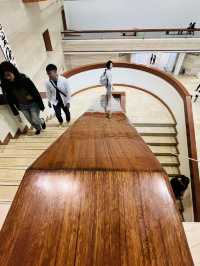 穿梭光影與線條的藝術之旅：高雄市立美術館體驗