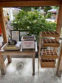 【東京都品川🇯🇵法蜜稲荷社】運玉投げや重軽狐石で運試し☺️