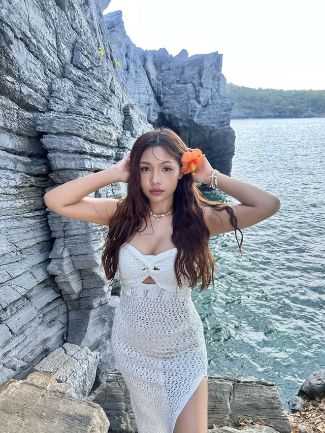 📸 มัดรวม 4 มุมถ่ายรูปสุดปังบนเกาะสีชัง! 🌊🏝️