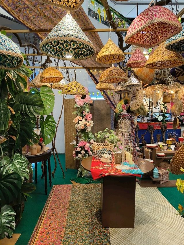 Tradition Meets Art at Suria Sabah