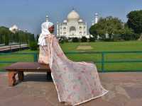Magnificient World Wonder - Tajmahal