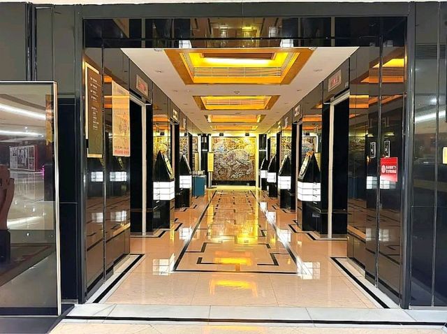 "Landmark Canton Hotel: Riverside Elegance in Guangzhou's Historic Heart"