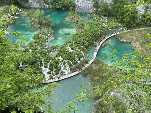 【クロアチアの絶景スポット🌎🇭🇷】プリトヴィツェ湖群国立公園