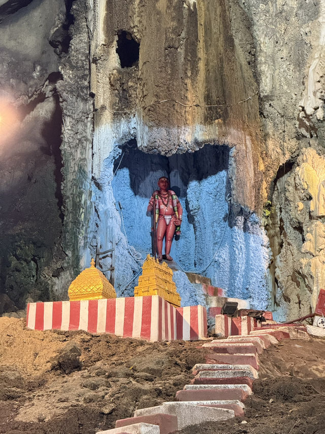 Batu Caves: A Sacred Stairway to the Sky