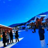 พาเที่ยวหมู่บ้านหิมะในฝันที่ China Snow Town 