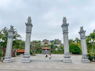 Den Trung Temple Square in Cam Pha, Quang Ninh