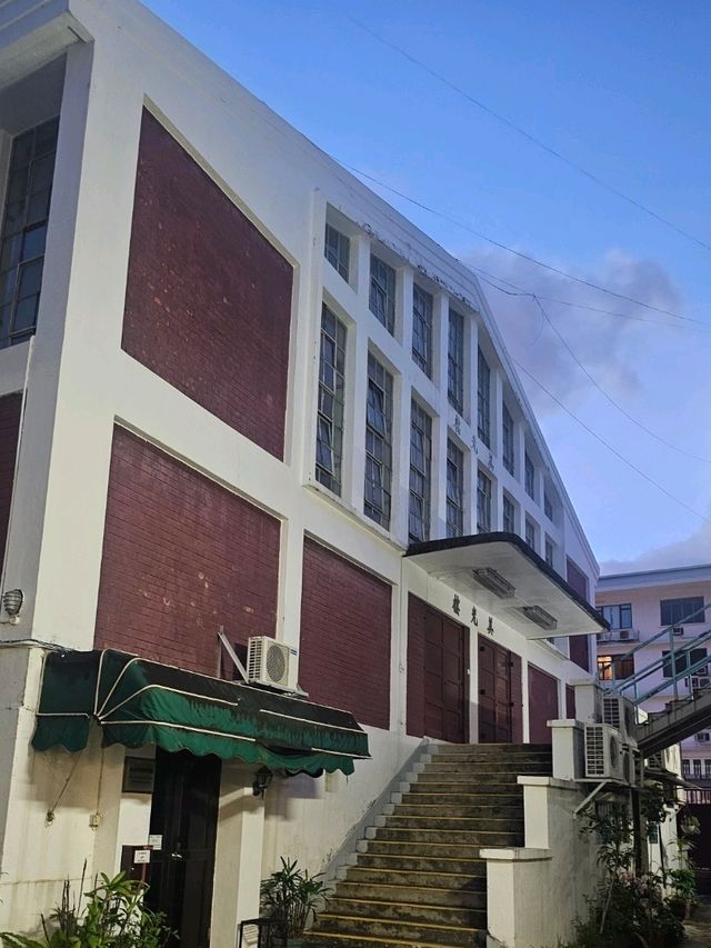 富殖民地色彩的歷史建築