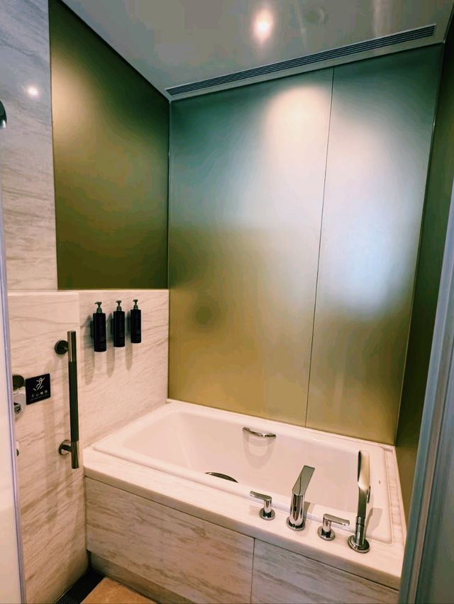 珠海橫琴區酒店推薦：希爾頓逸林酒店，使用trip.com預定能享受最大優惠