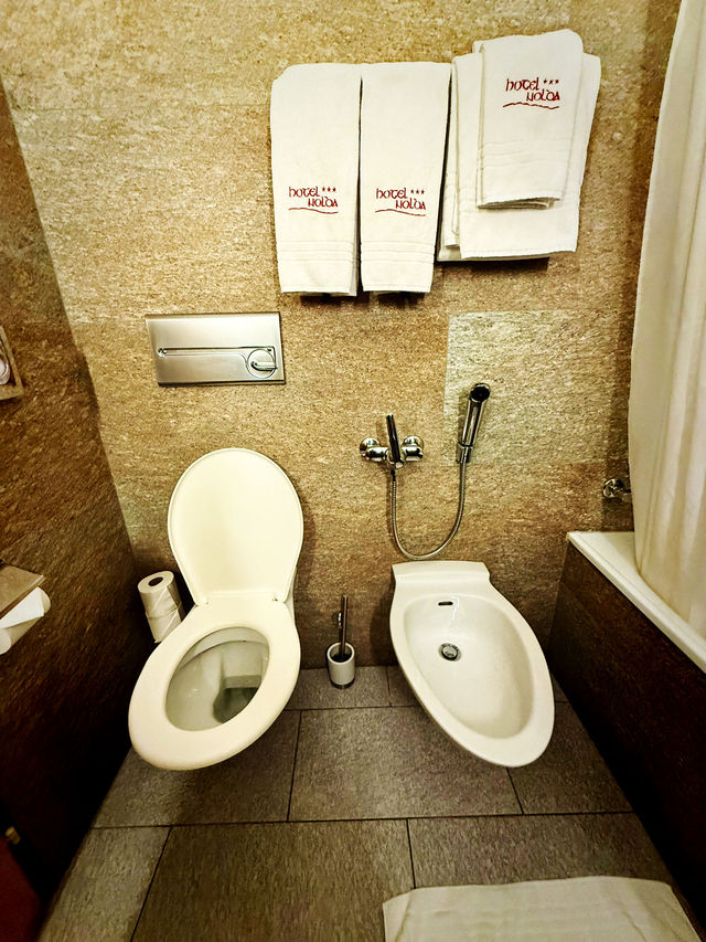 Hotel Nolda – Alpine Access and Budget Comfort in St. Moritz Bad