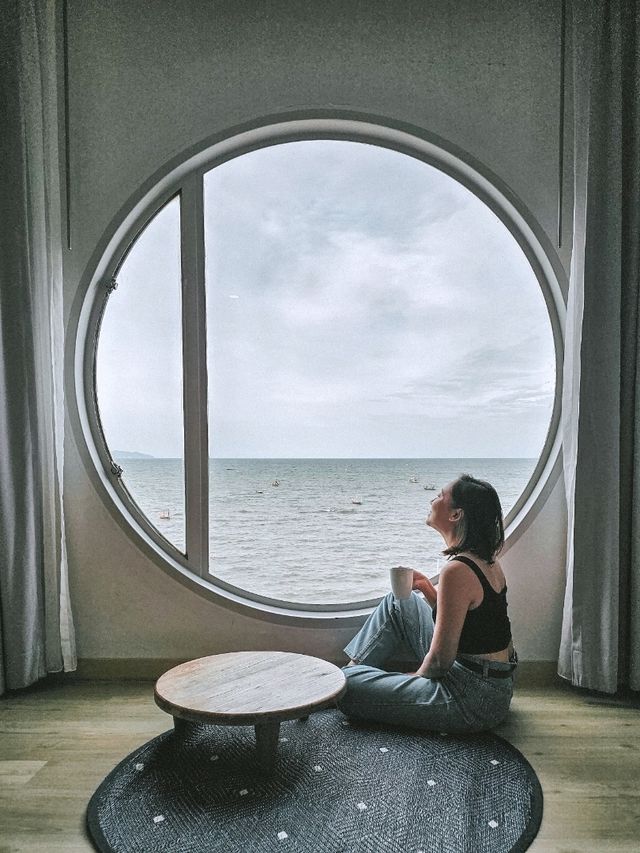 Waking Up to the Waves – A Peaceful Escape at Marina Seaview Bangsaen 🌊