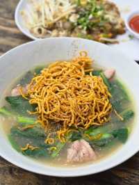 ร้านผัดไทย หอยทอด พัทยา นาเกลือ