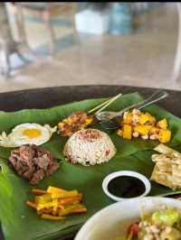 🐾First Meal in Langkawi – Cats, Grass & Chill at NAM Restaurant