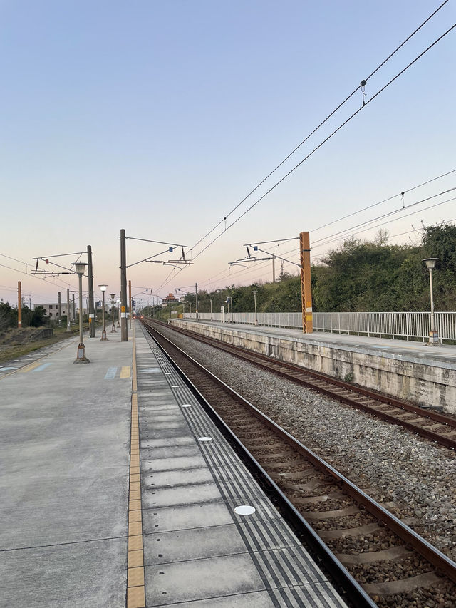 ｜台灣｜苗栗通霄新埔車站-與海為鄰的靜謐懷舊小站