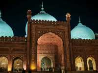 badshahi masjid and Lahore fort 