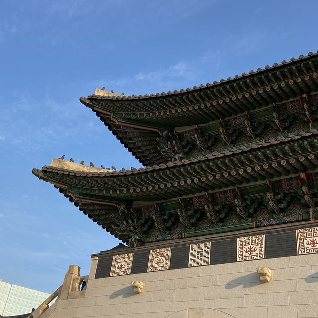 Summer Serenity: Unveiling the Majesty of Gwanghwamun Gate