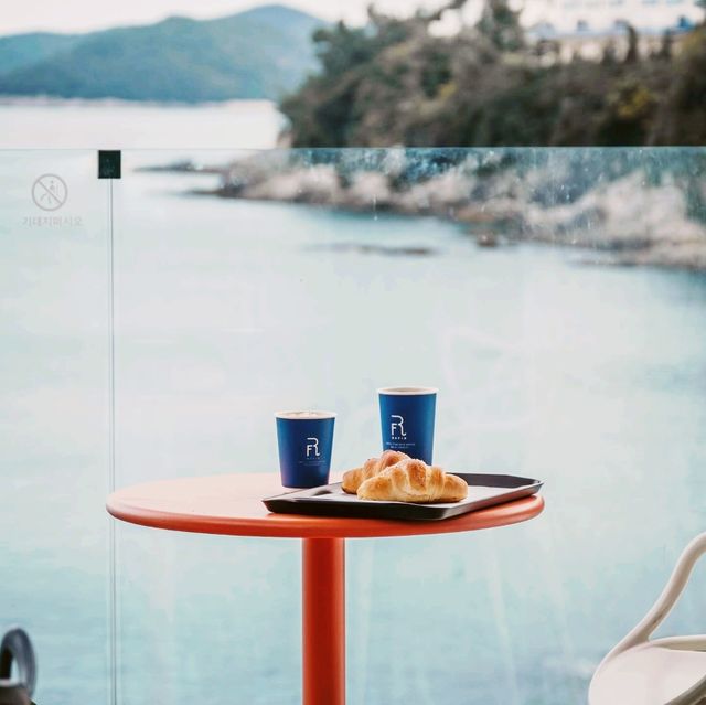 Rafik Seaside Coffee