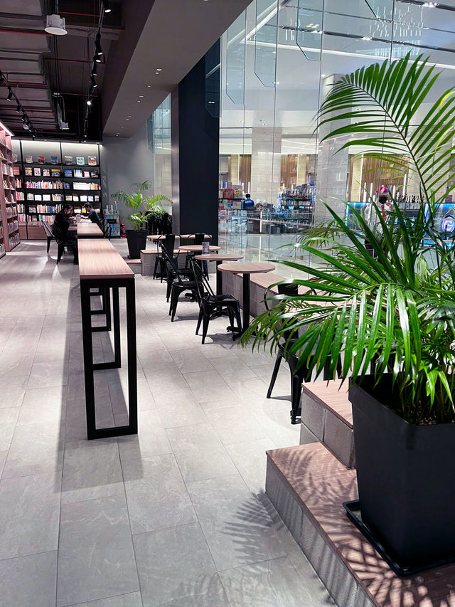 Ivy Tokyo KL – A Hidden Gem Café Inside a Bookstore